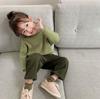 Suéter Grossinho Forrado com Fleece para Meninas Outono e Inverno Novo Ano Vermelho Camiseta Básica para Meninos Gola Alta Quente Elástico Tricô Top Tendência