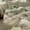 Juego de ropa de cama de textiles para el hogar de Nantong, juego de cuatro piezas, sábana de algodón lavado amigable con la piel, funda de edredón, sábana bajera, juego de tres piezas para camas de dormitorios estudiantiles
