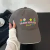 Versátil Gorra de Béisbol Amarilla con Bordado de Letra Floral para Caras Pequeñas, Visera Suave, Nuevo Estilo Dulce de Moda para Mujeres