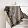 Bufanda Floral Simple de Imitación Cachemir Europea y Americana para Otoño e Invierno, Bufanda Versátil Engrosada para Aire Acondicionado con Borlas Cortas para Moda Femenina
