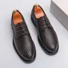 Comercio Exterior Talla Grande Patrón Tejido 3D Zapatos Pequeños de Cuero para Hombre Jóvenes Suela Gruesa Británico Negocios Casual Formal Zapatos Individuales Venta al Por Mayor Venta al Por Menor