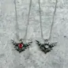 Corrente de Clavícula com Pingente de Coração de Amor para Casal Estilo Gótico Retro Bat Personalidade Transfronteiriça Colar Diabinho Preto e Vermelho Dia dos Namorados