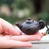 Pingente de Bule Esculpido em Madeira Aromática Vietnamita, Pequeno Brinquedo de Madeira para Homens, Chaveiro de Bule Portátil