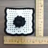 Pegatinas de Tela Bordadas en Color Blanco y Negro, Pegatinas Decorativas Falsas de Bolsillo Tipo Solapa para Pantalones, Accesorios de Modificación de Ropa Hechos a Mano para Bricolaje, Tejido de Chaqueta de Mezclilla