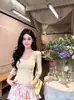 Conjunto de dos piezas rosa puro estilo francés, cuello cuadrado, corte ajustado, para mujer 2026, traje de falda con estampado floral, moderno, casual y adelgazante