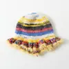 Sombrero de nicho estilo Ins coreano de rayas arcoíris, sombrero de pescador de lana tejido a mano para mujer, sombrero de cubeta de dopamina, circunferencia de cabeza grande