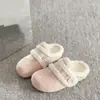 Sapatos Peludos de Solado Grosso de Alta Qualidade para o Inverno, Chinelos de Algodão Fechados com Forro de Lã Estilo Birkenstock para Mulheres, Novos Sapatos de Algodão Pelúcia 2026