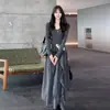 Vestido Largo de Manga Larga con Patchwork de Color Sólido, Cinta Plisada para Otoño e Invierno para Mujer, Elegante Decoración Tridimensional, Vestido Largo de Línea A que Ceñe la Cintura, Transfronterizo