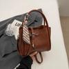 Bolso de Mano de Moda Estilo Minimalista Occidental Bolso Balde 2024 Nuevo Bolso de Hombro Nicho Artístico Elegante Bolso Cruzado