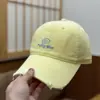 Boné de Beisebol Azul Marinho Bordado com Rosto Sorridente, Estilo Novo para Mulheres, Chapéu de Sol de Aba Larga para o Verão, Chapéu de Topo Macio que Faz o Rosto Parecer Menor