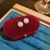 Brincos de Disco Pregueado Fosco Exagerados Estilo Europeu e Americano Agulha de Prata Brincos de Luxo Leve de Alta Qualidade Brincos Versáteis da Moda para o Dia a Dia para Mulheres