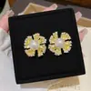 Pendientes de Moda de Aguja de Plata 925 con Cubos de Perla de Venta Caliente Pendientes Dulces de Nicho de Gama Alta Pendientes de Diseño Exquisito