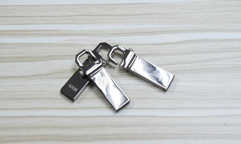 3598907881_115792526