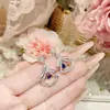 Colar Safira Fluida de Camélia, Anel de Diamante em Prata S925, Brincos Dinâmicos, Pulseira Elegante