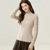 Suéter 100% cachemira pura modelo 2026 para mujer, con cuello semi-alto, diseño de punto acanalado, ajuste suave y cómodo, y adecuado para usar en capas en otoño e invierno.