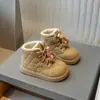 Botas Infantis 2026 Chegada Nova de Inverno Plus Veludo Botas Curtas Infantis Crianças Pequenas e Médias Flores Solado Macio Menina Desenho Animado Botas de Algodão