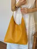 Shuai Mi Home Casual Elegante Gran Capacidad Hombro Único Moda Tendencia Tejido Viajero Simple Retro Bolso Tote Bajo el Brazo
