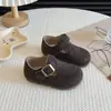 Sapatos de menina 2026 primavera-verão novo modelo sapatos casuais infantis respiráveis confortáveis mocassins sola macia sapatos casuais Birkenstock para meninos