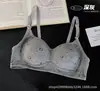 Ropa interior linda para chicas estudiantes Kt Cat para bustos pequeños, Realza los lados del busto, Previene la flacidez, Sujetador sin alambres, Estilo camiseta, Modelo delgado