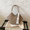 Bolso de axila de nicho estilo coreano para mujer, nuevo modelo 2026, gran capacidad, bolso de hombro simple, bolso tote casual de moda para el día a día