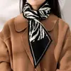 Bufanda Pequeña de Lana Cruzada Larga para Mujer de Invierno Doble Capa a Prueba de Frío y Cálida Calentador de Cuello Tejido Polaina de Cuello Versátil a la Moda