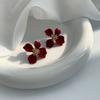 Aretes de flor de terciopelo con aguja de plata de imitación 925 para mujer, otoño e invierno, retro rojo de alta gama, aretes de lujo ligero para mujer