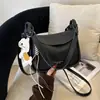 Bolsa de Mão com Design de Nicho da Moda para Mulheres Verão 2026 Novo Estilo Coreano Bolsa de Ombro de Braço Bolsa de Ombro Transversal para o Dia a Dia Tendência