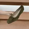 Zapatos de ballet retro de gamuza con punta cuadrada y tacón alto para mujer, slip-ons con lazo estilo hada, versátiles para ir al trabajo, zapatos de salón de corte bajo para mujer