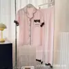 Pijama de Seda Hielo con Bordado de Encaje Negro Hueco, Manga Corta y Pantalón Largo para Mujer, Nuevo Ropa de Casa Ultra Delgada y Fresca para Mujer de Verano