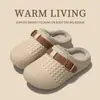 2026 Novo Outono Inverno EVA Impermeável Algodão Chinelos Femininos Xadrez Mais Veludo Quente Antiderrapante Casa Usável Peludos Sapatos
