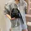 2025 Nuevo Bolso Bandolera Cruzado de Color Sólido de Moda para Primavera y Verano, Bolso Dumpling para Mujer, Bolso Casual Simple Retro de Gran Capacidad para Mujer