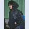 Sudadera de rayas retro estilo Harajuku al por mayor, estilo perezoso desgastado, cárdigan casual con capucha y cremallera de bloques de color, estilo para parejas