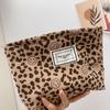 Bolsa de cosméticos de pana de mano creativa cosméticos blanco lechoso Marrón bolsa de almacenamiento cremallera estampado de leopardo bolsa de almacenamiento portátil