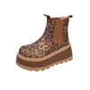 Botas de plataforma Martin de strass de alta gama para mujer, nuevo estilo 2026, botines Chelsea que aumentan la altura para mujeres petite, botas de chimenea