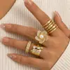 Anillo de Cobre de Alta Gama Transfronterizo con Circonita para Mujer, Lujo Ligero de Nicho con Diseño Exquisito, Anillo de Dedo Índice de Moda y Único al por Mayor