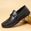 2026 Tamanho Extra Grande Slip-On Couro Macio Solado Macio Confortável Versátil Mocassins Casuais Sapatos Masculinos Fotos de Teste no Mundo Real