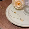 Joyería Transfronteriza Europea y Americana Moda y Exquisito Colgante Nicho Cadena Clavicular No Descolorante Oro de 18K Acero Titanio Accesorios de Collar para Mujer