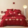 Rojo Boda Terciopelo de Leche Bordado Juego de Cuatro Piezas de Ropa de Cama para Boda, Sábana Roja Brillante, Colcha de Boda, Dote de Recién Casados, Festivo