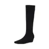 Botas Longas Elásticas com Salto Anabela 5cm para Mulheres Botas de Cano Alto Slim Estilo Coreano Bico Quadrado Salto Médio Zíper nas Costas Botas de Camurça Acima do Joelho