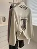 Cachorrinho fofo~ Moletom casual redondo de estilo coreano que rejuvenesce para mulheres! 26 blusa de outono e inverno soltinha e que afina, que te deixa com a pele mais clara