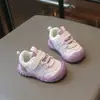2026 Nuevos Zapatos para Caminar para Niños Niña Antideslizantes Suela Suave Velcro Mágico Zapatos Deportivos Niño Moda Versátiles Zapatos Individuales