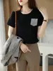 Algodón mercerizado cuello redondo color liso pedrería bolsillo falso manga corta para mujer adelgazante para ir al trabajo hilo de algodón primavera y verano nueva camiseta de media manga