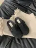 Zapatos de media pantufla para mujer estilo Birkenstock, color gris, punta cerrada, suela gruesa, versátiles, estilo retro, forro de forro polar, colección otoño/invierno 2025