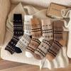 Calcetines Grues Estilo Bosque Retro Cálidos para Pareja de Estudiantes Nuevos para Otoño e Invierno para Hombres y Mujeres de Longitud Media Engrosados de Felpa