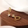 Pendientes de Clip para Oreja de Cuatro Garras para Mujer, Circonita de Lujo de Alta Gama, Moda Única, Pendientes Versátiles de Nicho