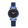 Red social tiembla con reloj para niñas correa magnética con correa de malla de cielo estrellado reloj para mujer microempresa una generación de cabello