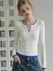 Suéter tejido blanco de corte ajustado para principios de otoño, nueva colección 2026 para mujer, top chic y moderno de estilo francés que te hace lucir más joven