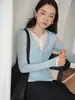 Cuello tipo Henry suave Tencel lana sentido del diseño falso dos piezas camiseta base top mujer otoño ropa interior camiseta de manga larga ajustada