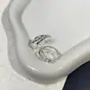 Nuevos Pendientes Sencillos de Tres Líneas con Rayas en Forma de U para Mujer, Moda Personalizada, Pendientes Estilo Ins Europeo y Americano, Pendientes de Lujo Accesible