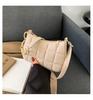 Fieltro color de contraste 2023 nuevo estilo coreano invierno moderno simple casual cuadros relieve cadena hombro axila pequeño bolso cuadrado